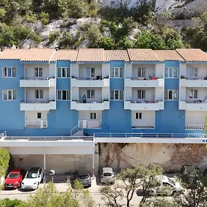 El Rio Apartment